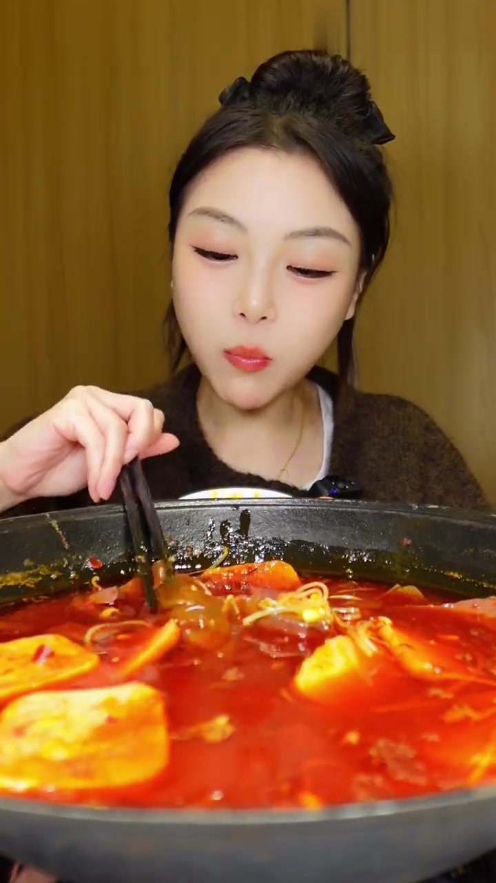 3天2刷!成都爆香18年川菜老字号
