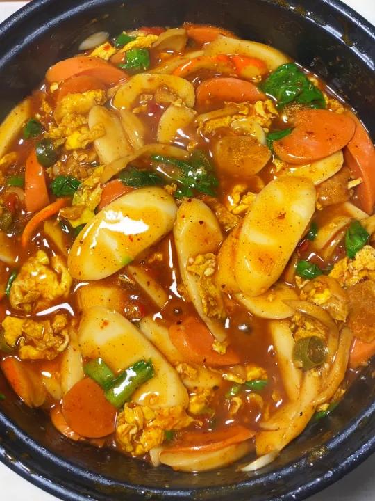 辣炒年糕|香辣开胃糯叽叽巨好吃汤汁浓