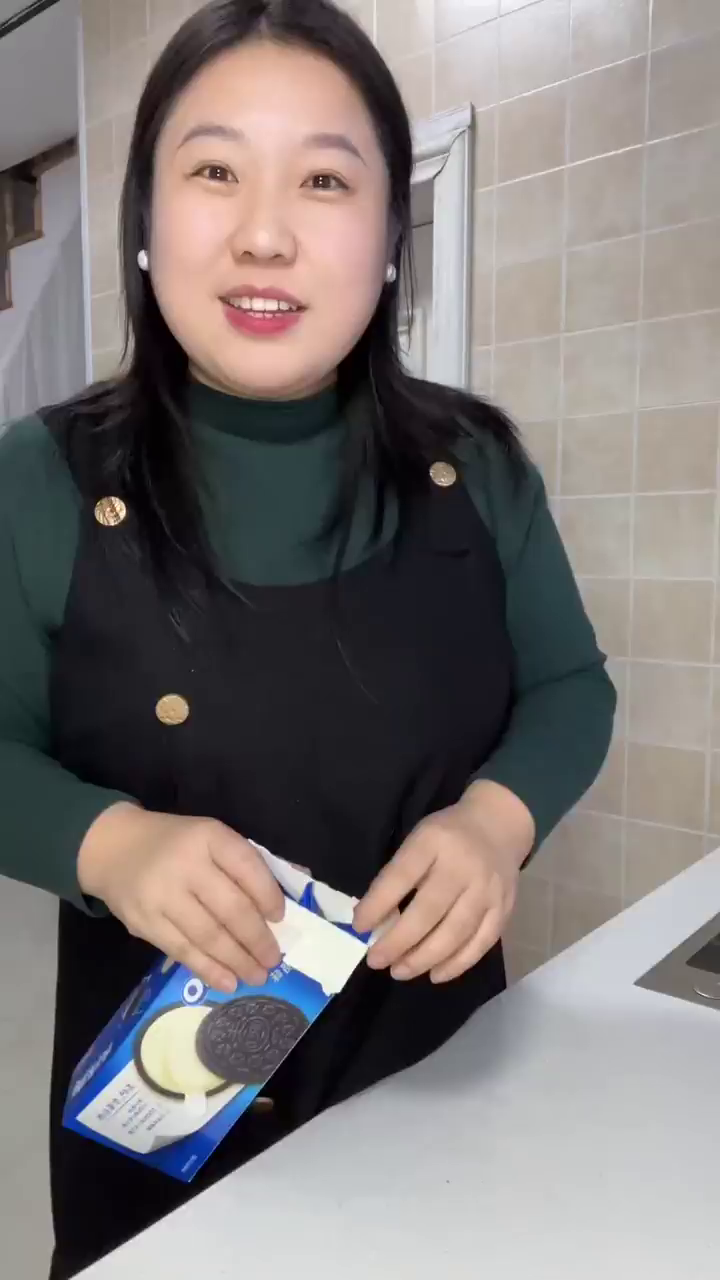 奥利奥牛奶蛋糕家庭制作全教程分享