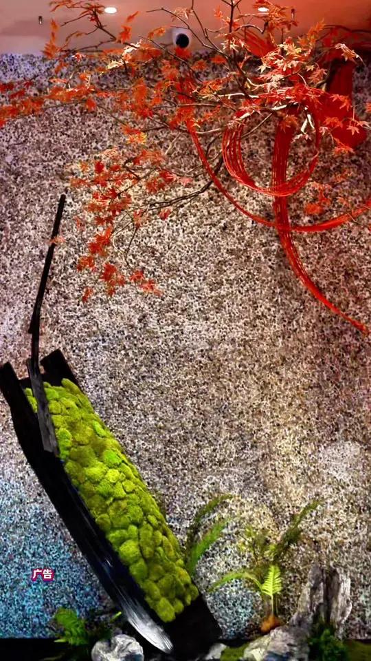 周末和朋友觅食挖到宝!东海怡品的海鲜池堪称“海洋小世界”,螃蟹挥舞大螯、鲜虾扑腾水花,新鲜