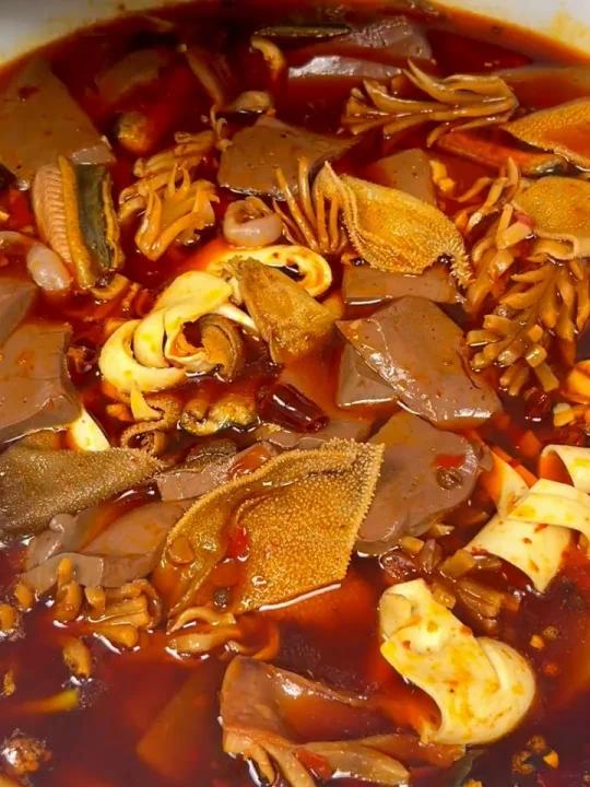 经典重庆毛血旺在家里就能做,麻辣鲜香确实霸道!