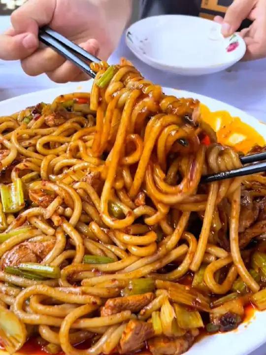 这个新疆炒米粉味道真正宗