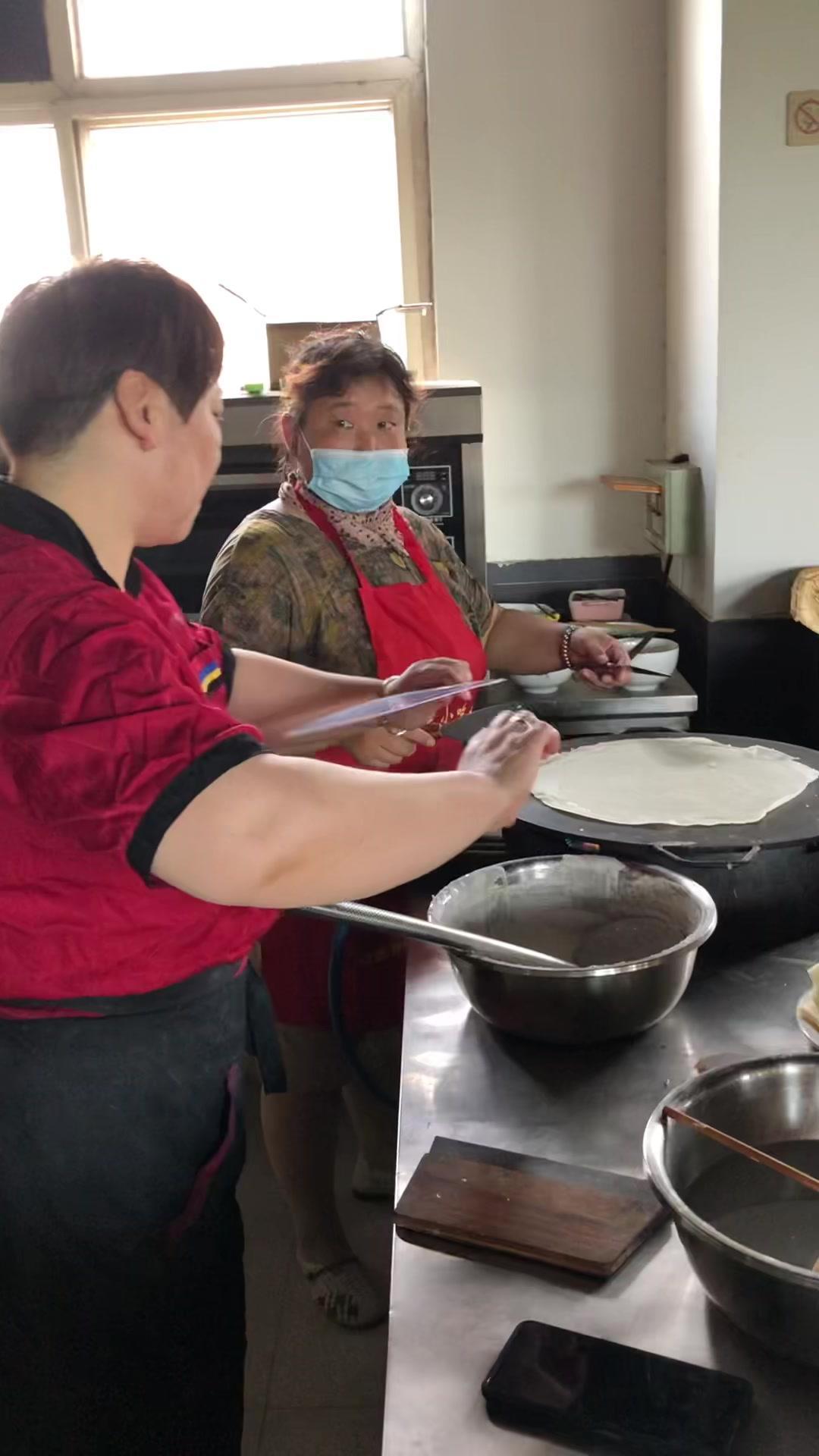 煎饼果子 街边小吃 厨掌柜小吃培训