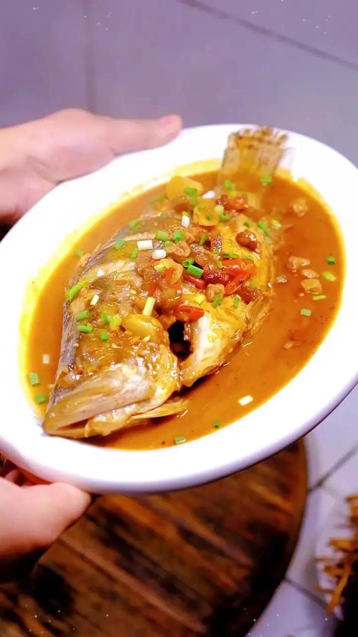 徽菜代表臭鳜鱼来了,臭香臭香的很上头