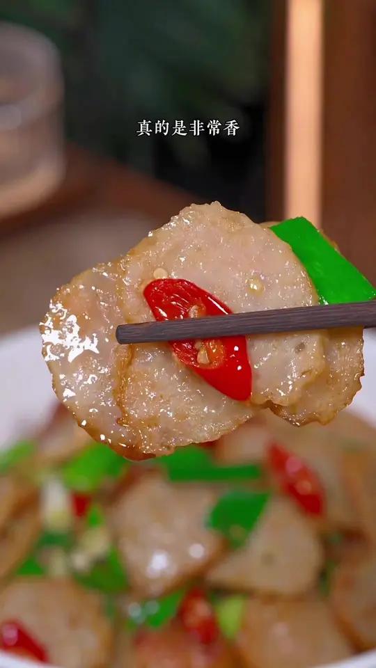 肉卷就得吃这个潮汕特产肉卷,巨好吃,炒个小辣椒或香煎或者煮面都非常不错