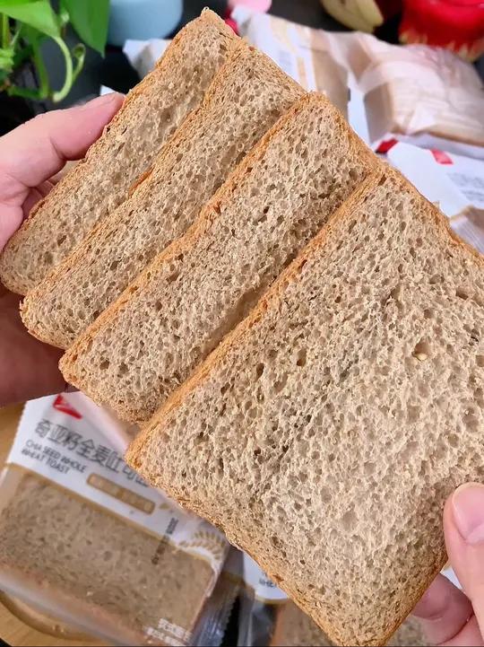 黑全麦吐司面包美食早餐吃什么好物推荐黑麦吐司面包