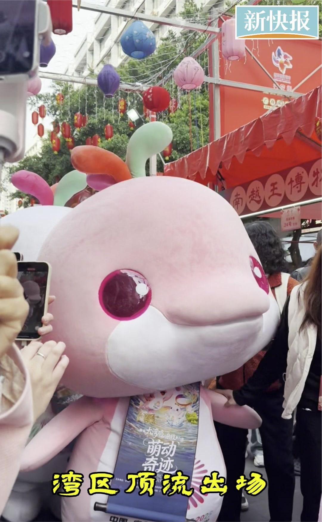 广州越秀西湖花市开市 大湾鸡行花街好抢眼