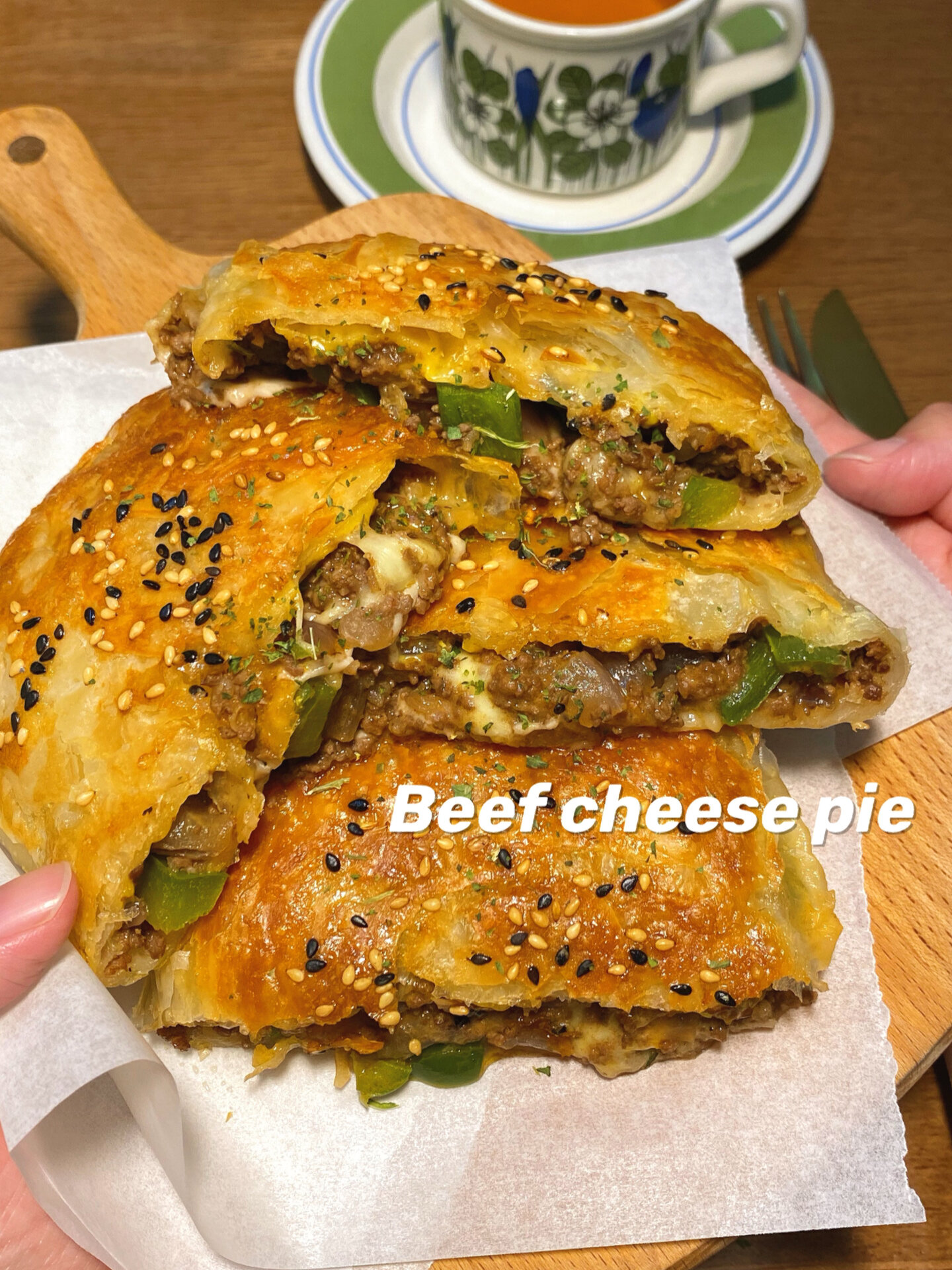 早餐|爆浆多汁·芝士牛肉饼附做法