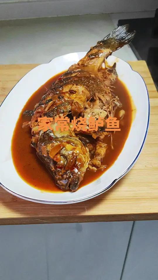 家常烧海鲈鱼,小味儿挠挠的