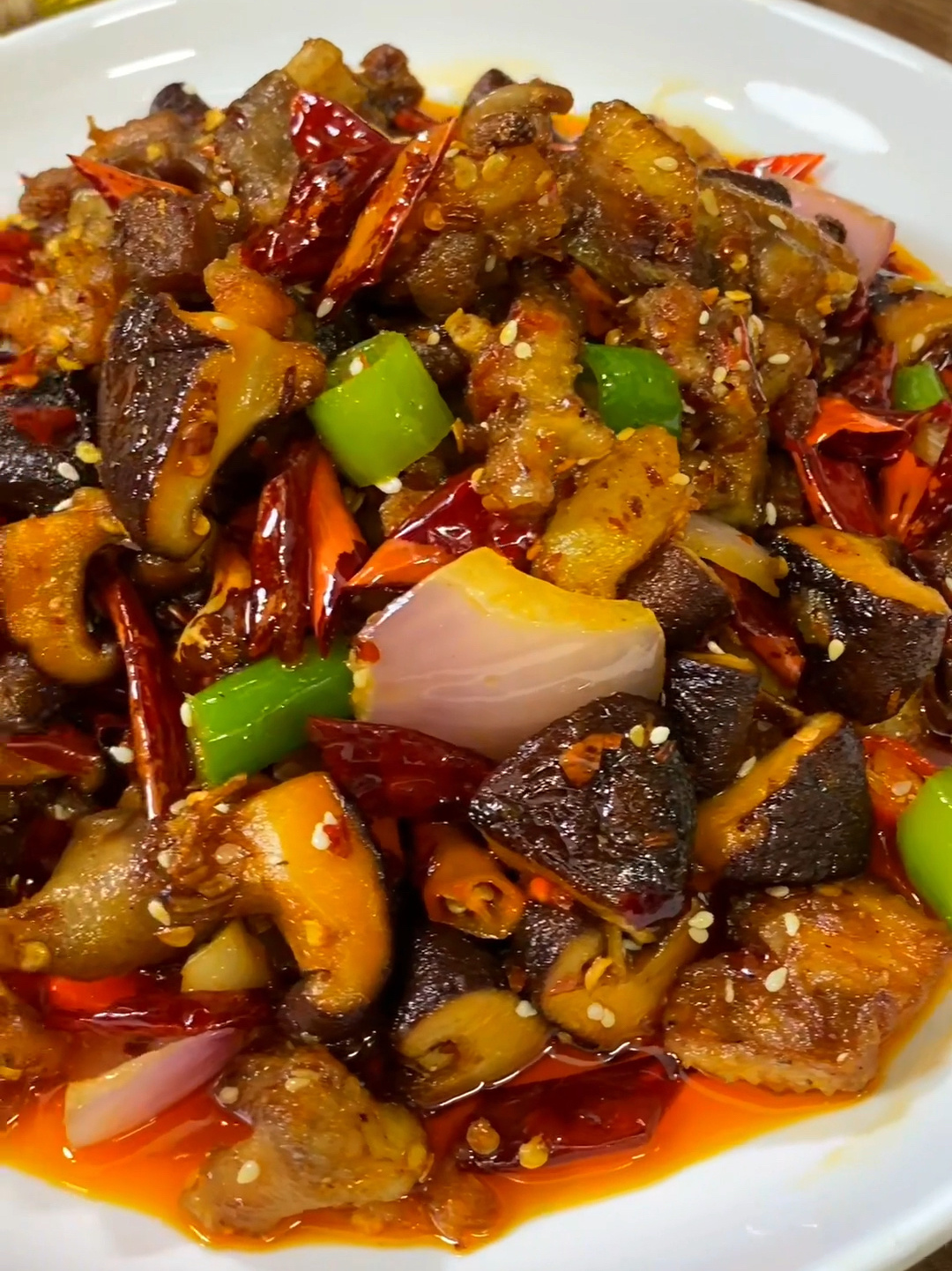 四川特色干锅-干锅鸡来了哟。喜欢的安排起来