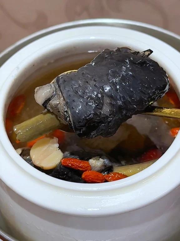 冬天喝的板栗黄芪乌鸡汤滋补暖身又好喝