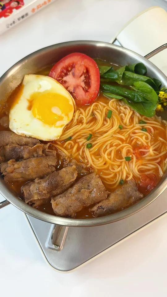 营养早餐番茄牛腩汤面汤汁浓郁巨好吃