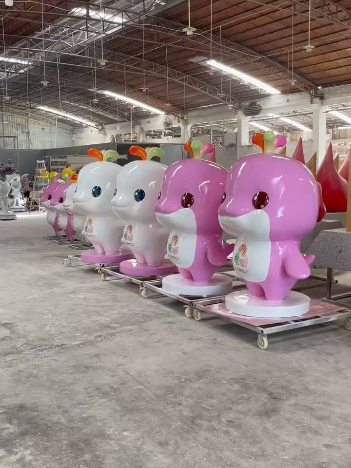 可爱的卡通海豚吉祥物来啦