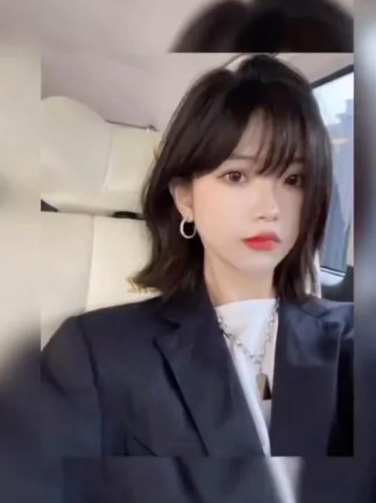 瘦脸气质满满简约高级不失女人味儿——上海烫发 上海染发上海接发 适合脸型(方脸、椭圆脸、圆