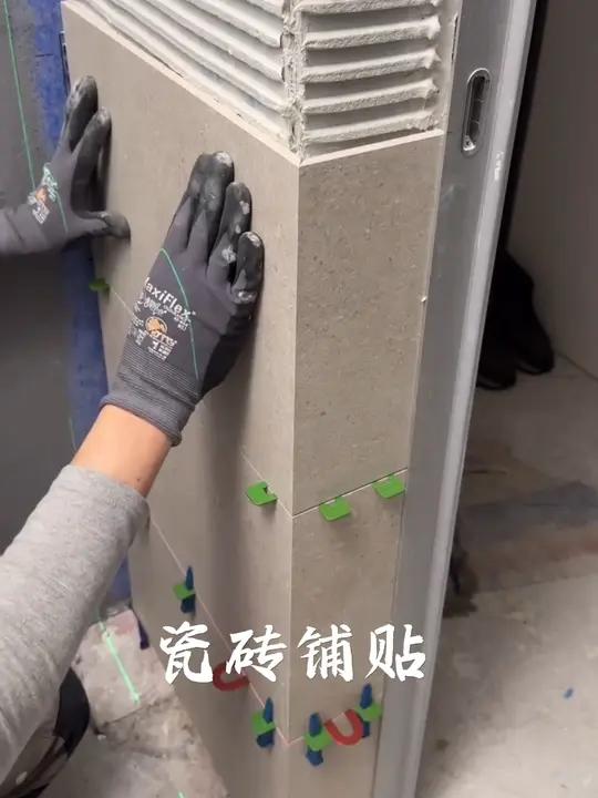 英国瓷砖上墙铺贴工艺,这技术真不是盖的!能工巧匠施工工艺瓷砖铺贴装修分享匠心制作