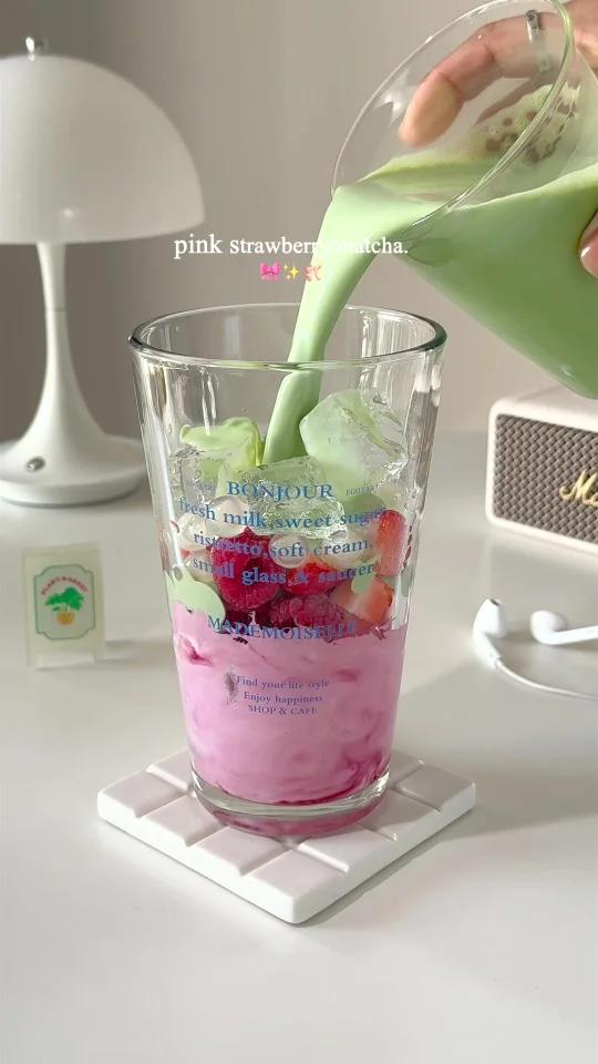 |春日粉绿色草莓抹茶牛乳奶呼呼～