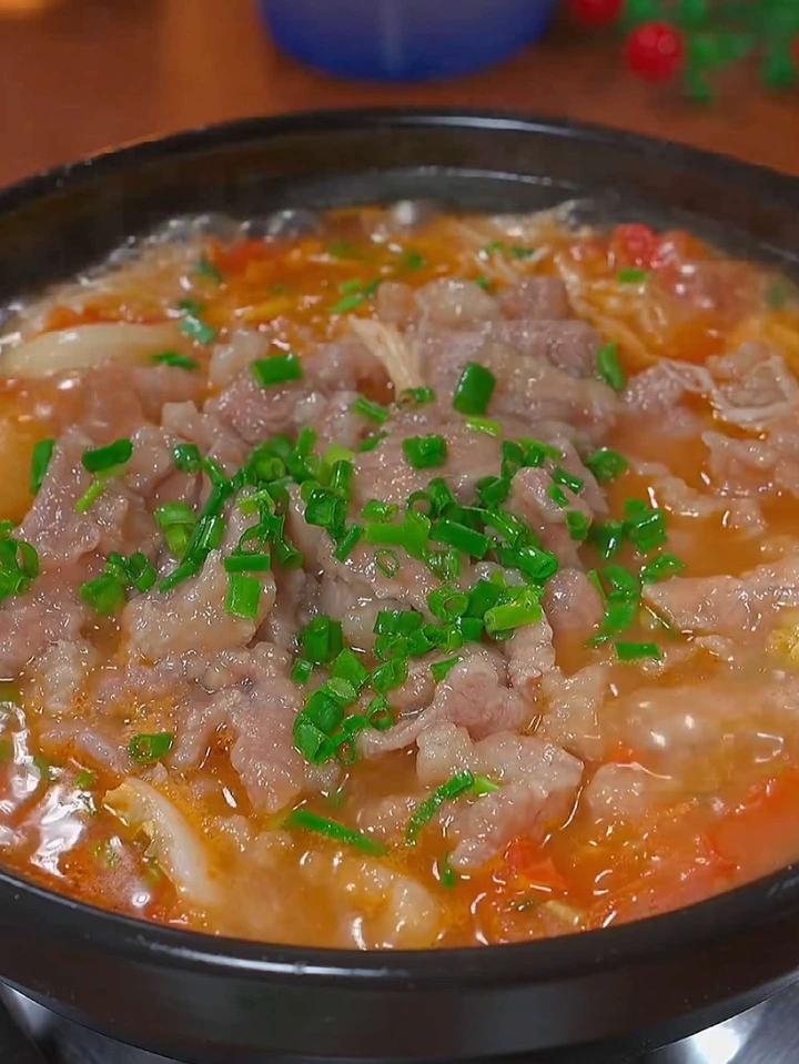每次孩子不想吃饭,我都会做这道番茄牛肉汤