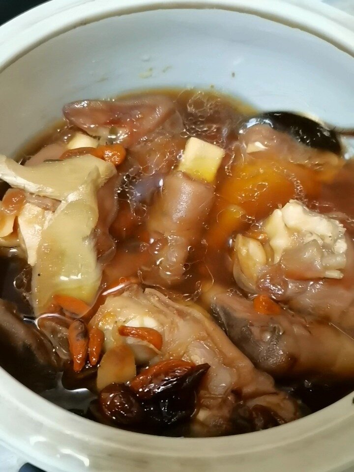 当归黄芪炖羊蹄补血益气