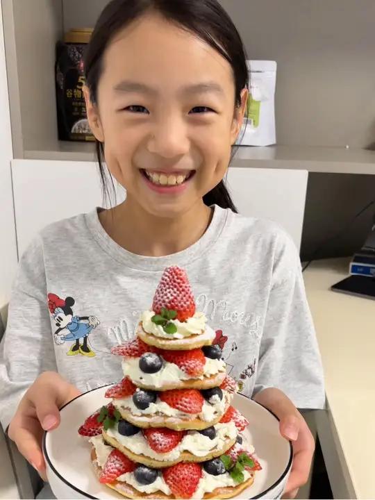 在家用平底锅就可以轻松搞定的松饼小蛋糕,新手小白也可以零失败,不光好看,还特别好吃