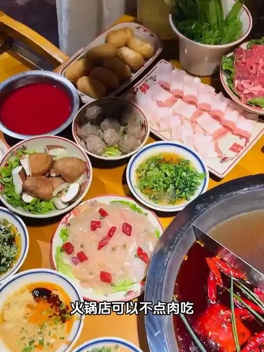 家里有小孩子,早餐不知道想吃什么的,吃火锅必点的,都来看看这个茴香小油条 好吃到停不下来 