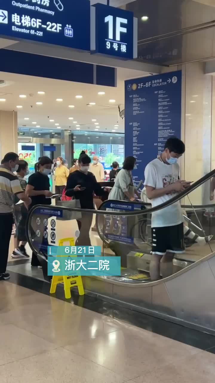夏季戴口罩闷出一脸痘?皮肤科医生教你正确戴法