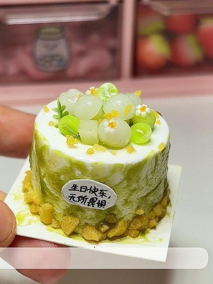 用甜玉米物料制作雷朋生日小蛋糕的教程