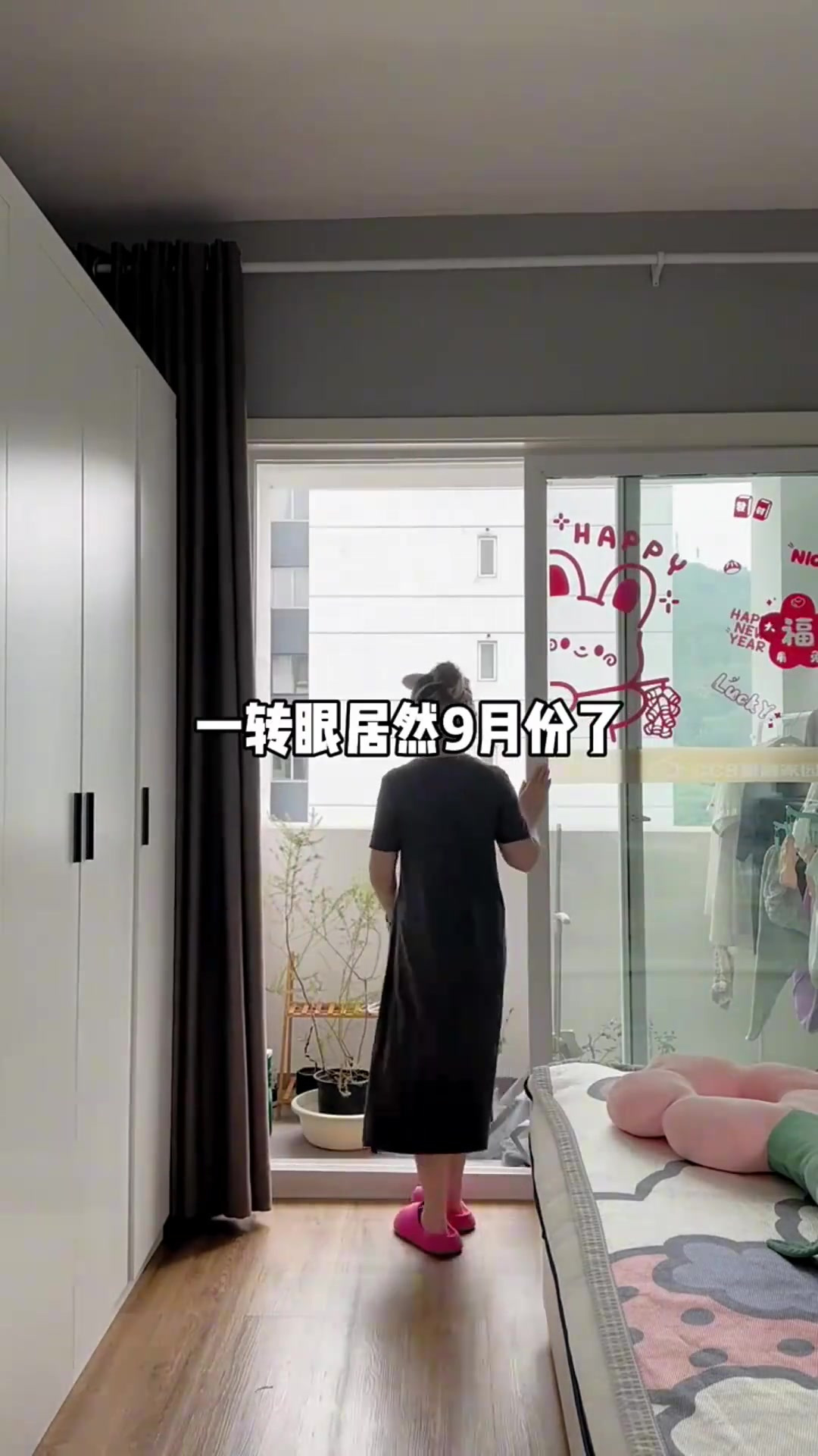 老王今天起早去学校啦,我自己在家弄了个生菜培根煎蛋三明治