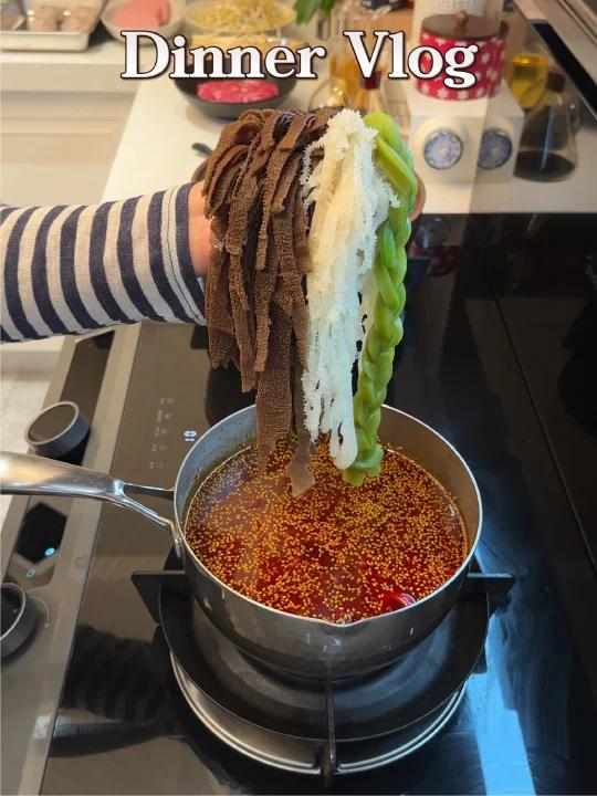 在家吃毛肚冒菜生菜火腿炒饭太享受了
