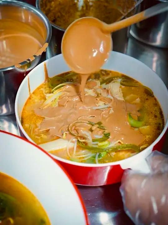 量大实惠非常黏糊!麻酱超多的东北大碗黏糊麻辣烫!