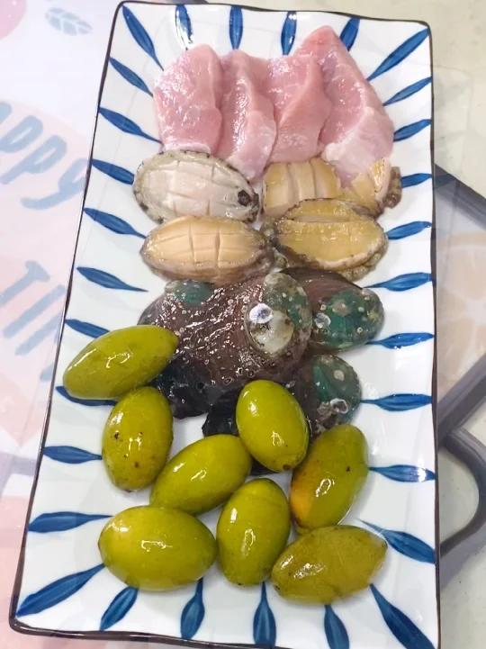 青橄榄石斛鲍鱼汤,生津止渴、清肺利咽!