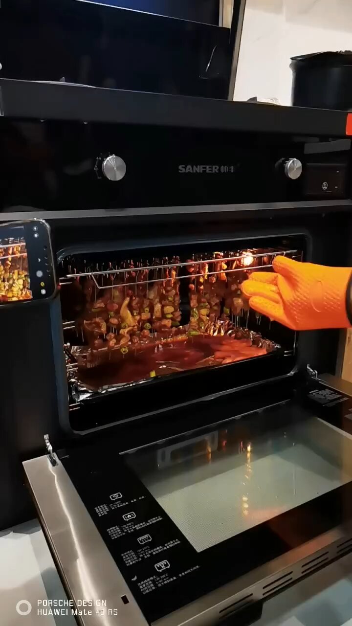 用帅丰蒸烤一体集成灶S63在家自己做烤肉串