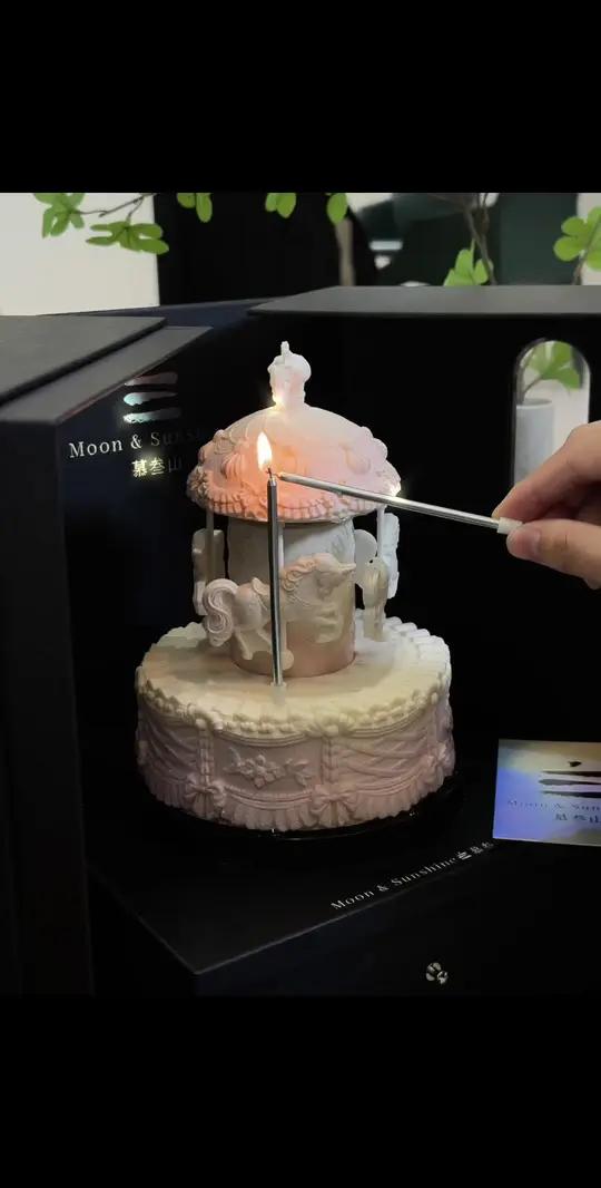 许愿:今年想收到这个!会唱歌的旋转木马蛋糕 仙女蛋糕仪式感少女心爆棚网红蛋糕这是我收到最惊