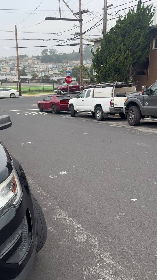美国海外开车：旧金山停车车轮外摆及标志牌含义