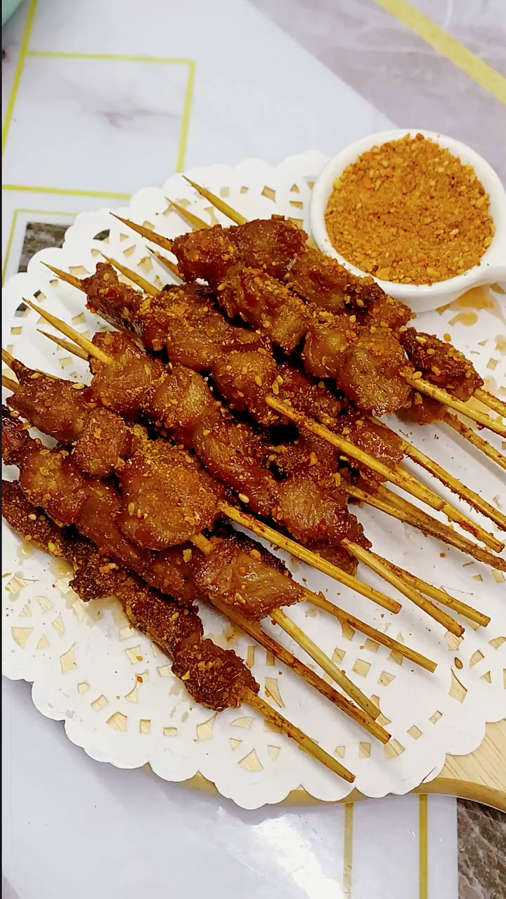 空气炸锅也能做好吃的大肉串啦