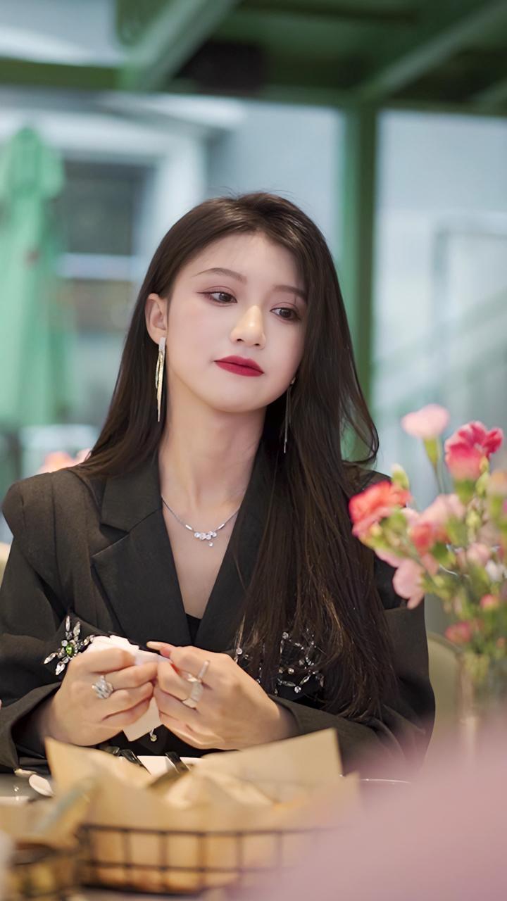 如果给你一百万,代价是你闺蜜胖十斤,你想让这十斤肉长在哪?闺蜜