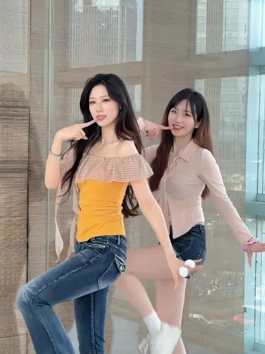 迪拜巧克力曲奇真的好好次!(^з^)#迪拜巧克力舞蹈挑战 #卡点舞 #fyp #双人舞