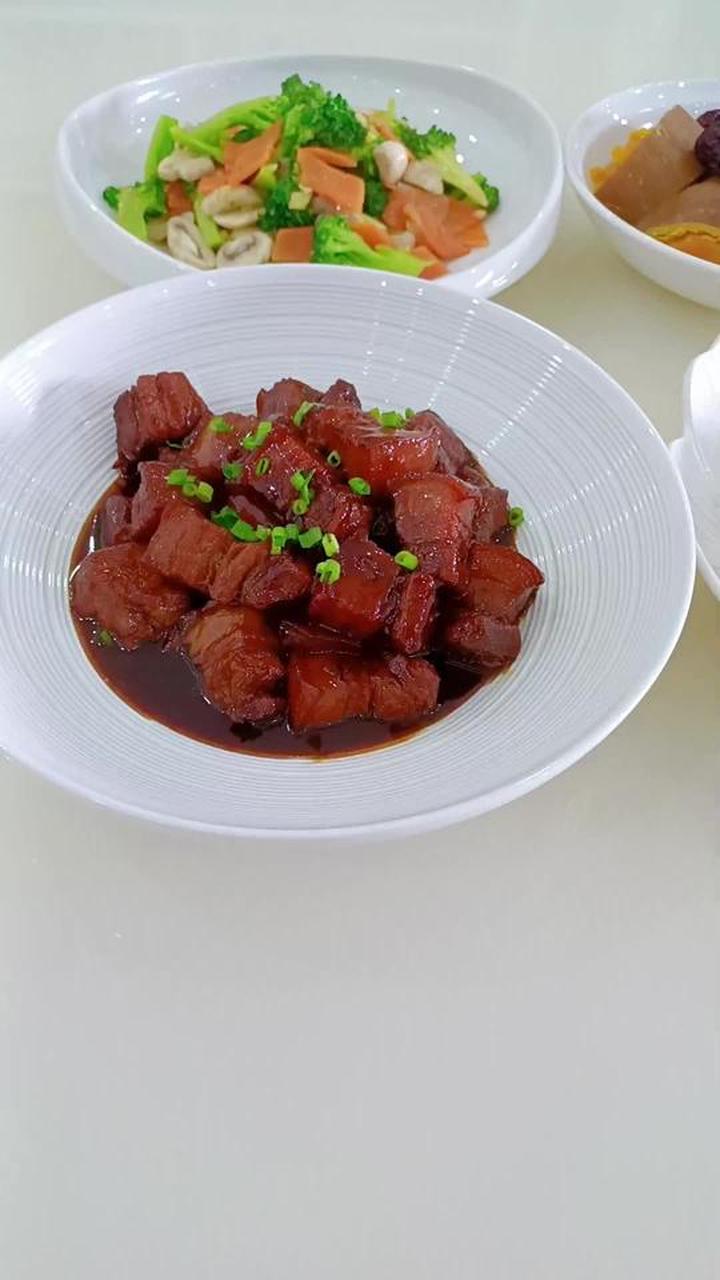 家常菜之红烧肉、西蓝花炒口蘑等美食分享