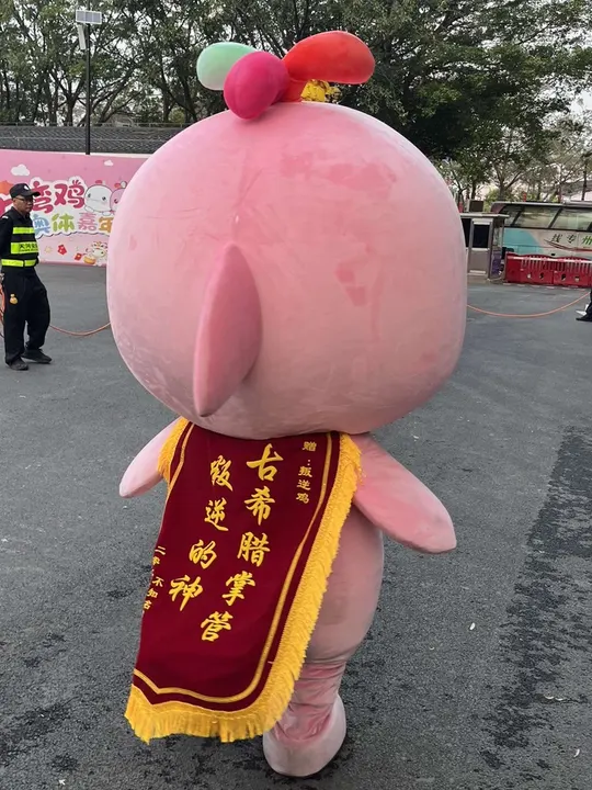 大湾鸡嘉年华,叛逆出场太拉风啦!好搞笑哈哈哈