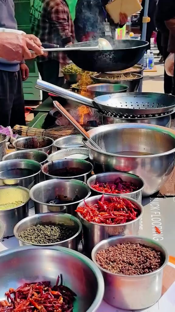 乡村大集菜～绿豆芽炒肉丝