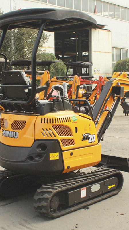 鱼塘清淤小型微挖机 大臂侧摆深挖小钩机