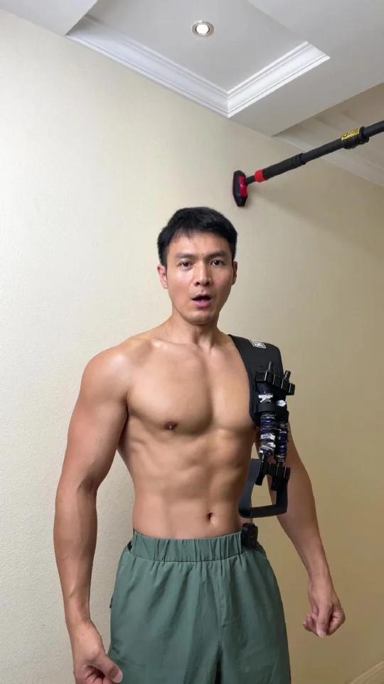 男生腋下赘肉 胸部下垂 外扩,怎么办?