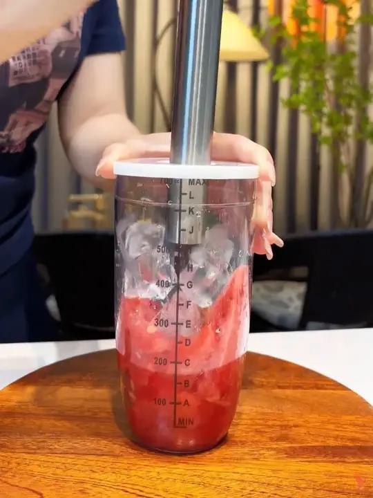马上天热了!暴打柠檬茶必备的雪克杯终于来大羊毛可以薅了!没想到才这个价质感这么好,可以在亲