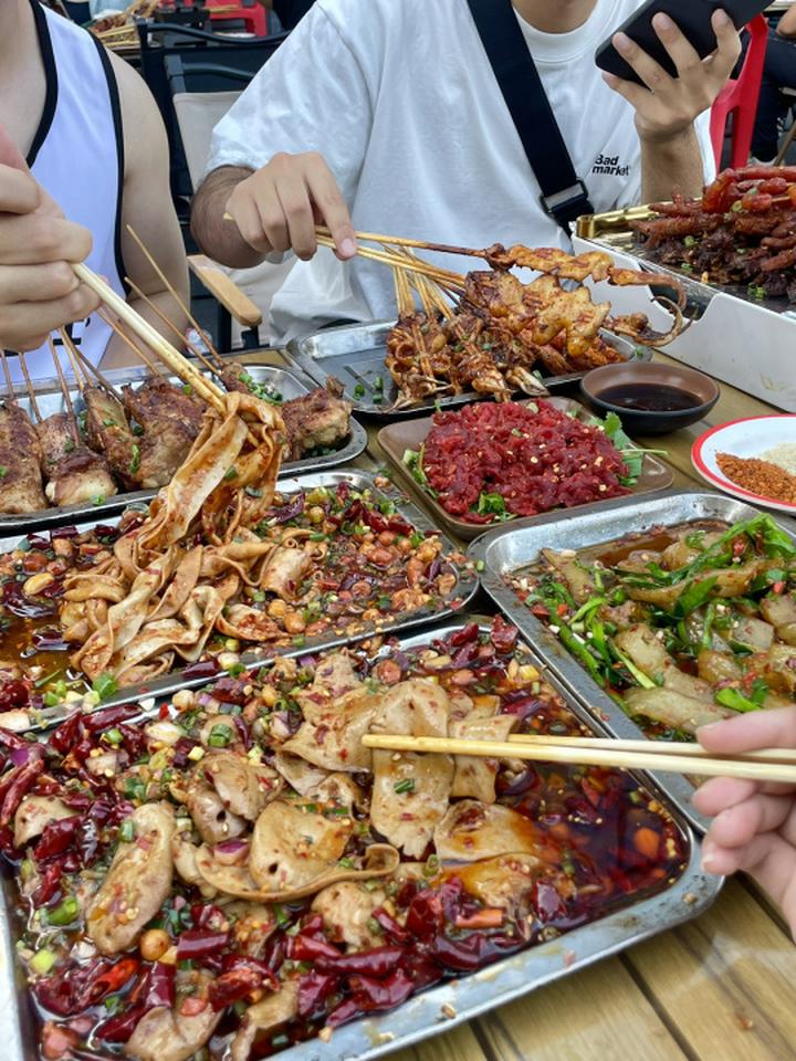成都我会反复吃的烧烤就这几家!炭烤就是香!成都美食探店