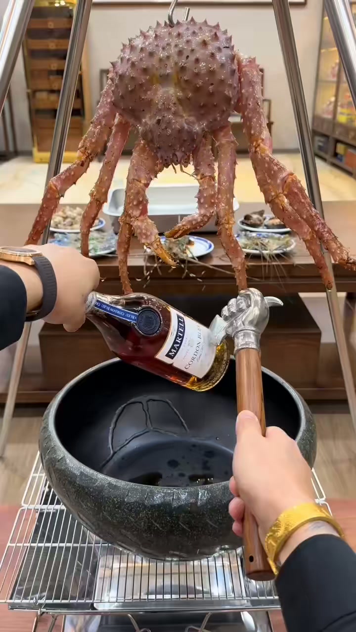 给自己做个海鲜版生日蛋糕，一个人过生日也要有仪式感！