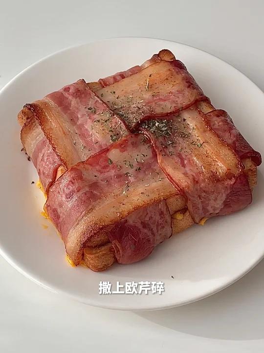 幸福感拉满的吐司做法芝士奶油培根三明治