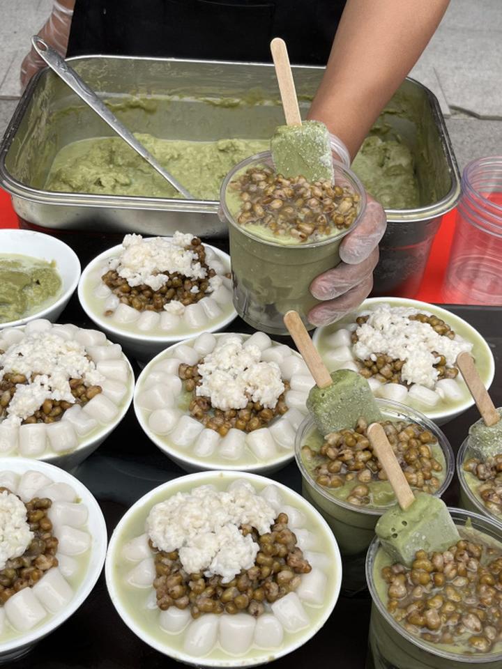 我真的爱死成都街头的绿豆沙冰啦!成都美食