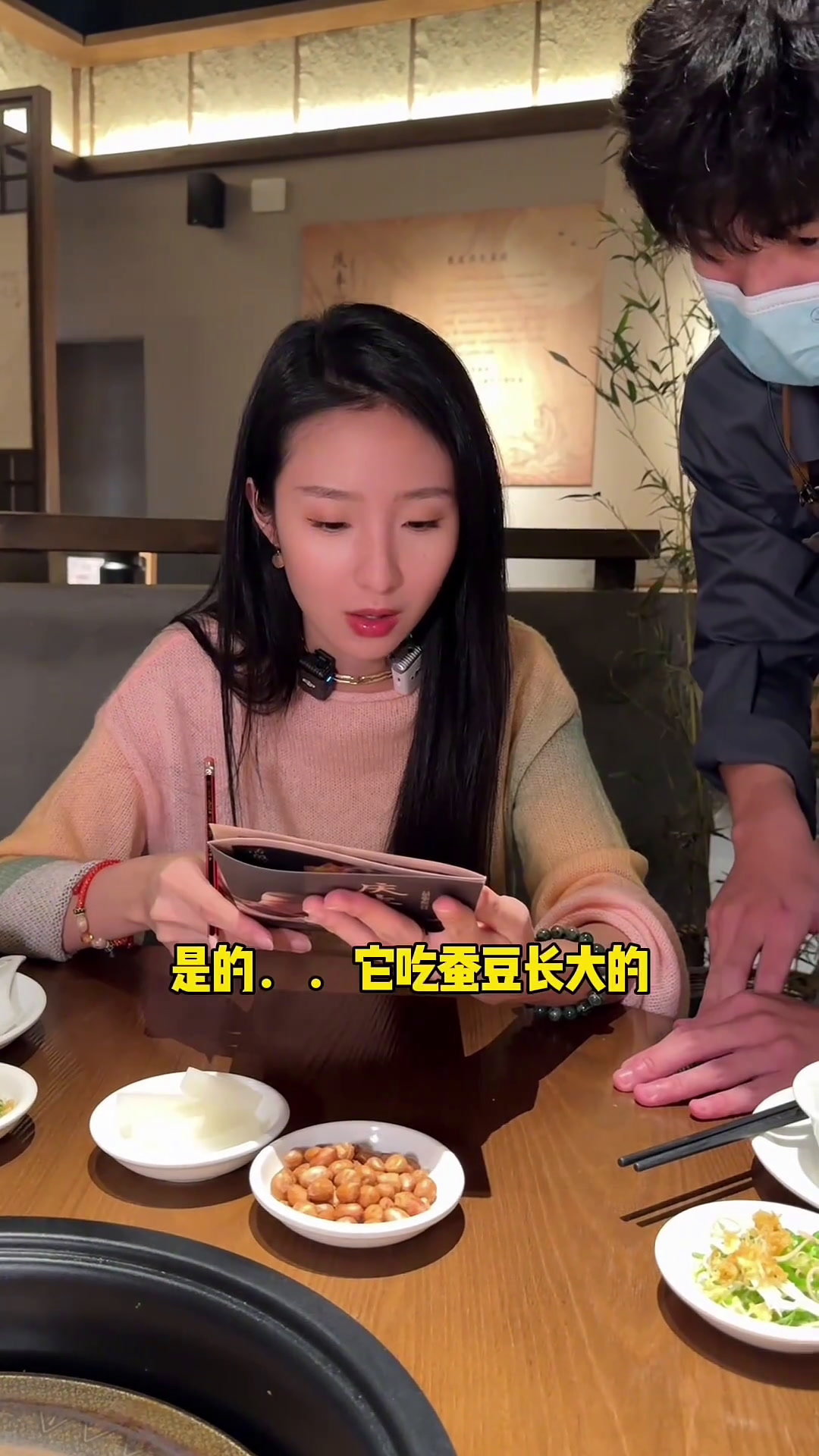 在中山一次过吃中山四大特产大头鱼，脆肉皖，吊水皖还有乳鸽中山中山美食大头鱼脆肉鲩乳鸽