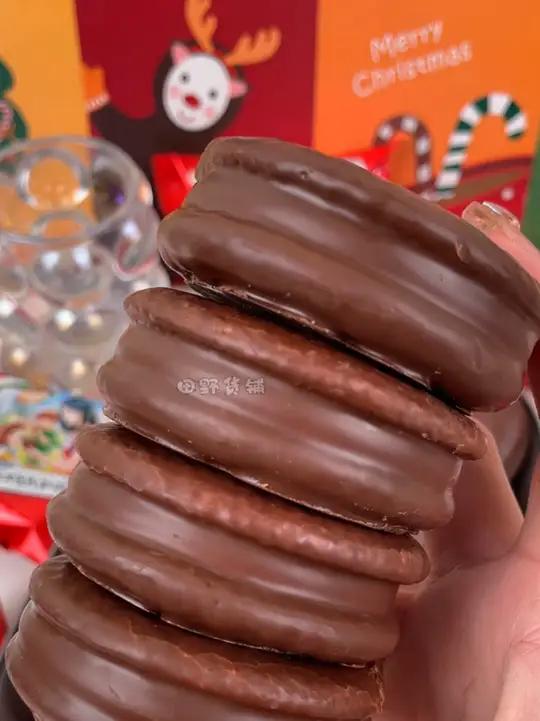 能拉丝的好丽友派 好吃到停不下来 巧克力派 零食推荐 追剧小零食