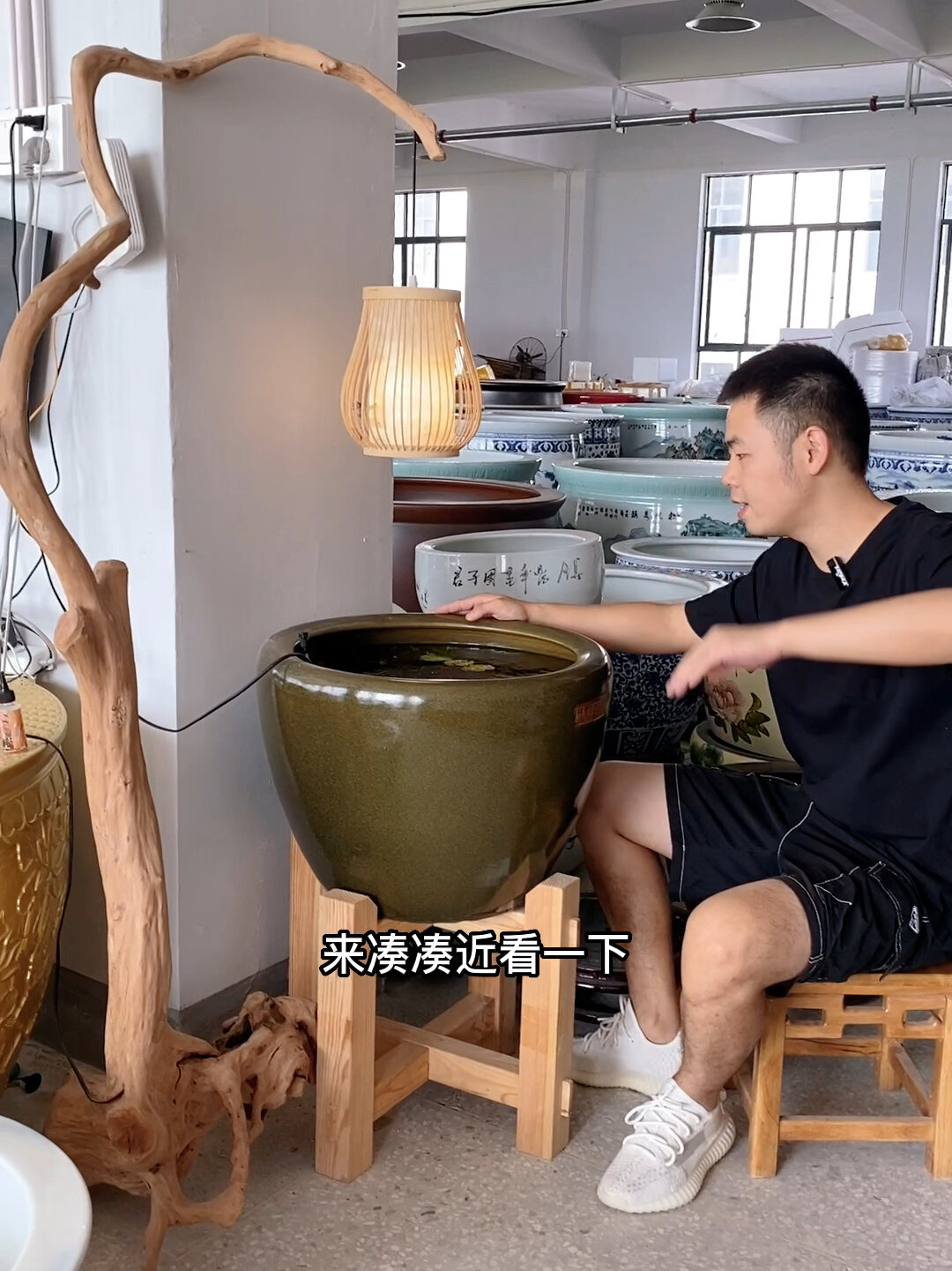 古法养鱼陶瓷鱼缸