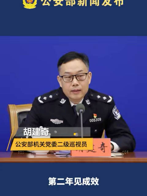 在足球支教方面,确定“第一年打基础、第二年见成效、第三年出成绩”目标,为兴仁市、普安县组建